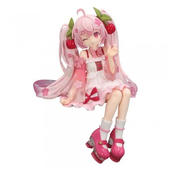 ESTATUA SAKURA MIKU 2025...